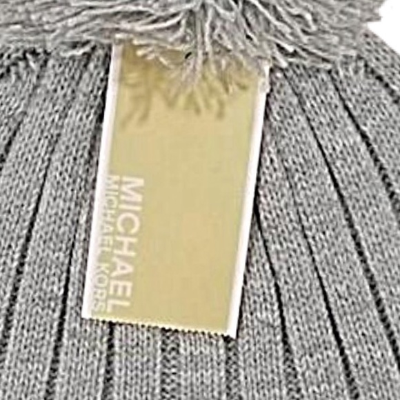 NWT -Michael Kors Grey Pom Pom Knit Beanie - Picture 11 of 11